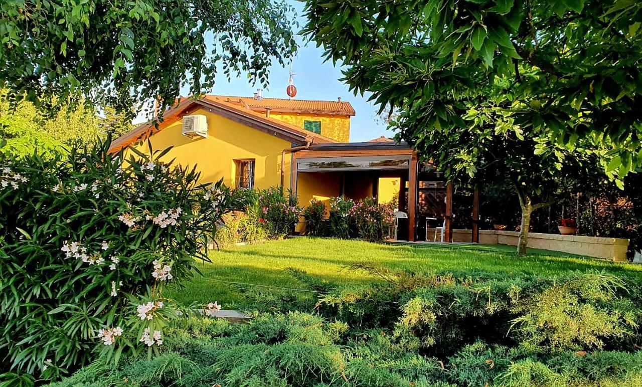 Osteria Da Cesare E Locanda 카스텔산피에트로테르메 외부 사진