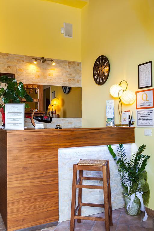Osteria Da Cesare E Locanda 카스텔산피에트로테르메 외부 사진