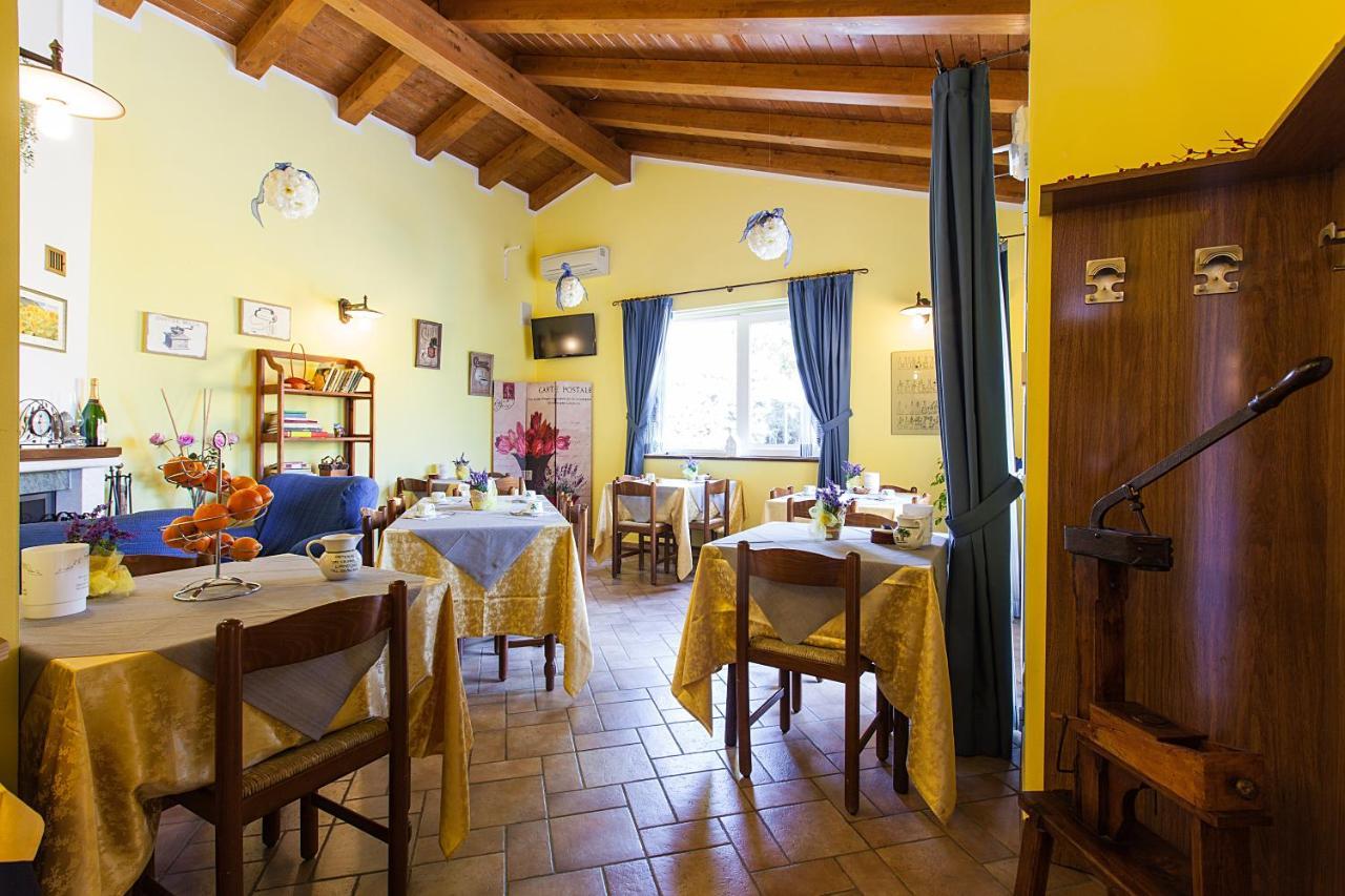 Osteria Da Cesare E Locanda 카스텔산피에트로테르메 외부 사진